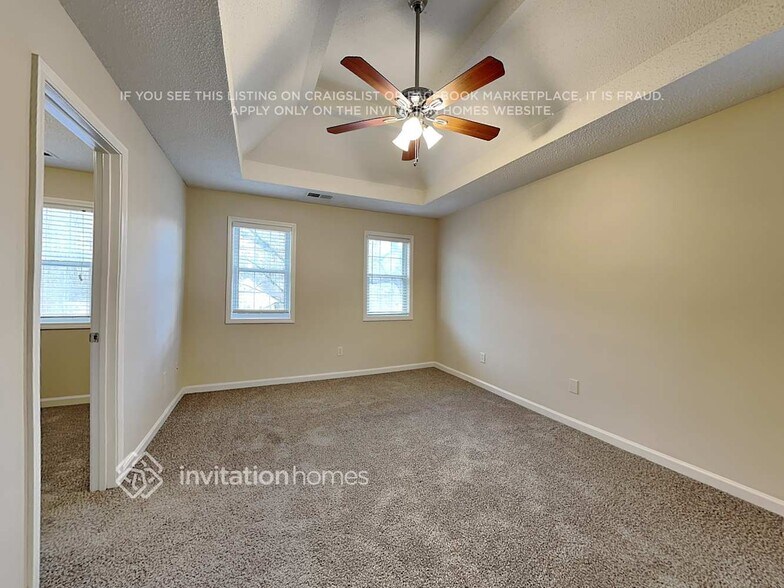 Building Photo - 4017 St George Walk SW