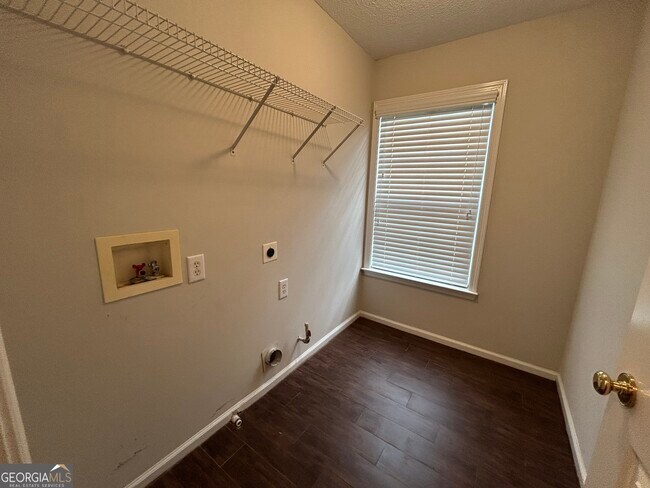 Building Photo - 745 Soneley Ct