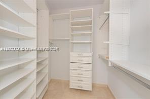 Building Photo - 16275 Collins Ave