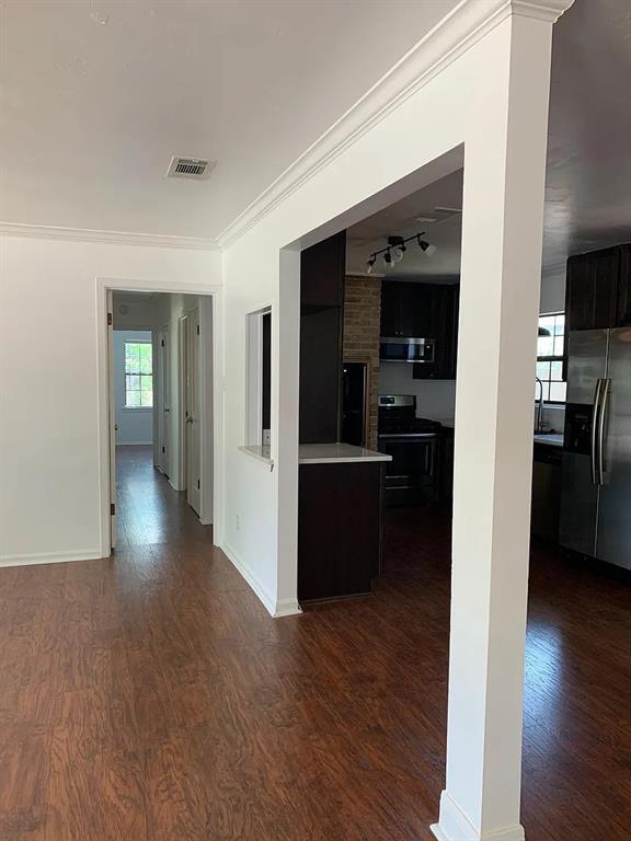 Building Photo - 5702 Fairlane Dr