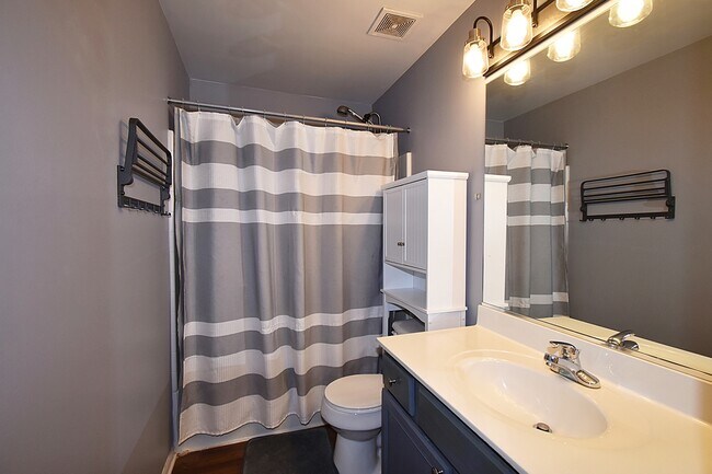 Building Photo - 2640 Caliendo Cir
