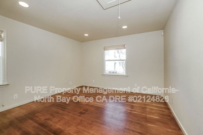 Building Photo - 6683 Sebastopol Ave