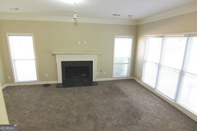 Building Photo - 104 Inverrary Ct