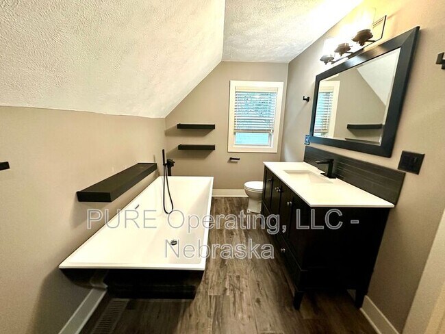 Building Photo - 2814 N 204th St