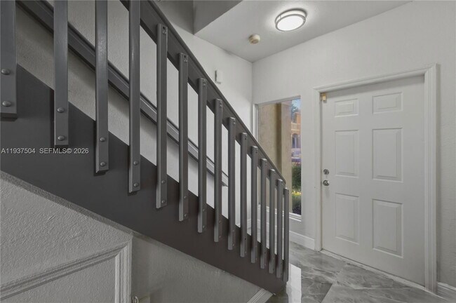 Building Photo - 810 NE 212th Terrace