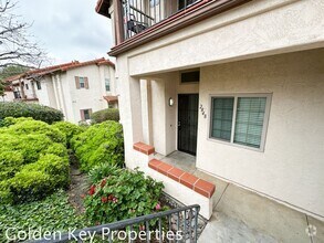 Building Photo - End-unit condo in the Villas of Calavera H...