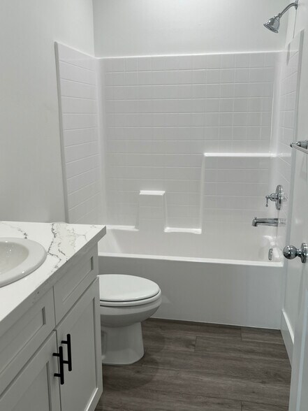 Building Photo - 5306 Hawkwatch Ln