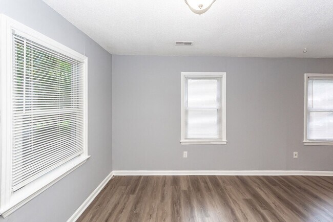 Building Photo - 1529 Marietta St