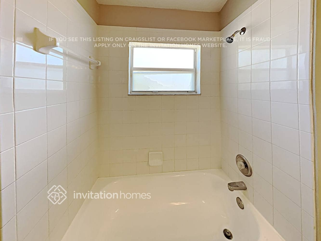 Building Photo - 2341 Hamlet Cir