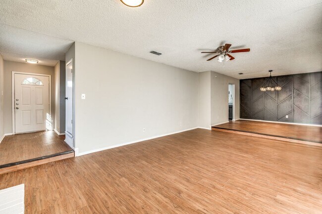 Building Photo - Charming 3-Bedroom Home Near Eagle Mountain Lake – Spacious, Updated & Ideally Located