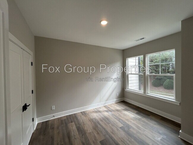 Building Photo - 108 Glencoe Ln
