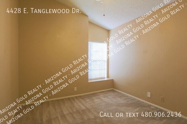 Building Photo - 4428 E Tanglewood Dr