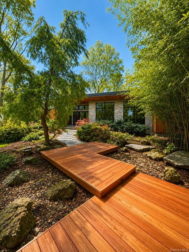 Building Photo - 14 Tall Tree Ct