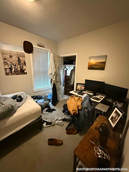 Building Photo - 190 L St