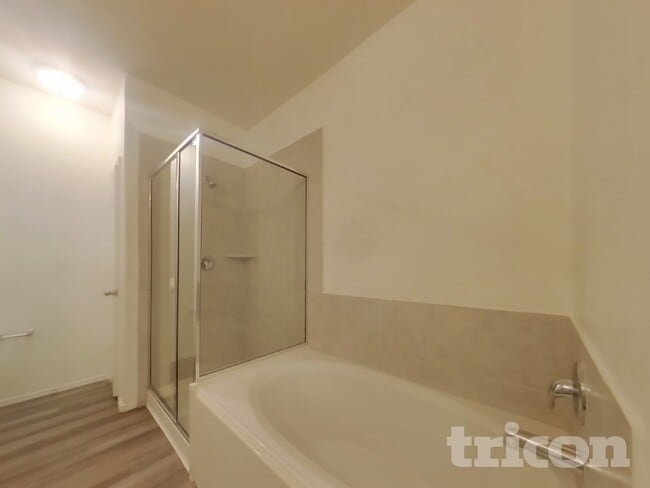 Building Photo - 14469 Cloudview Way