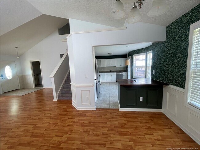 Building Photo - 4005 Toccopola St