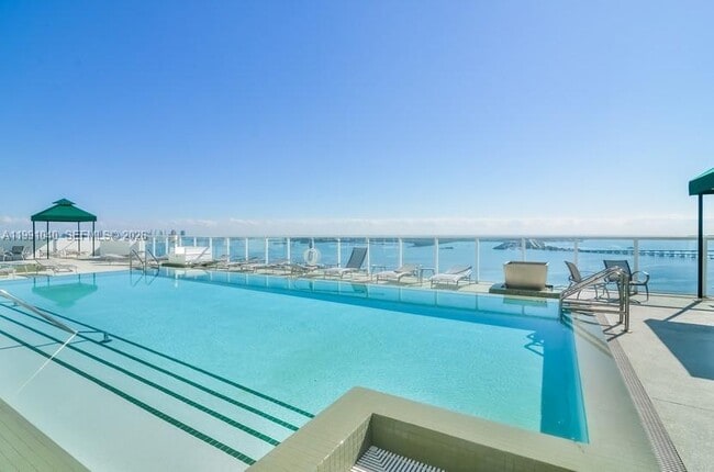 Building Photo - 218 SE 14th St