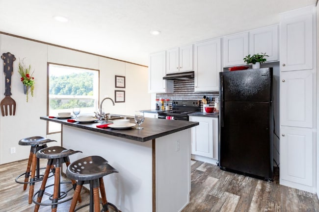 Building Photo - 2934 S 300 W