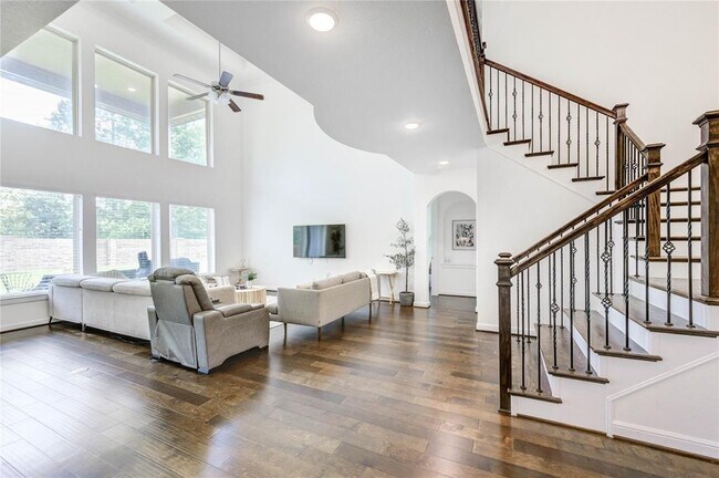 Building Photo - 4055 Woodland Meadow Dr