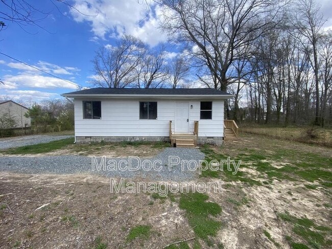 Primary Photo - 6037 Rosedale Dr