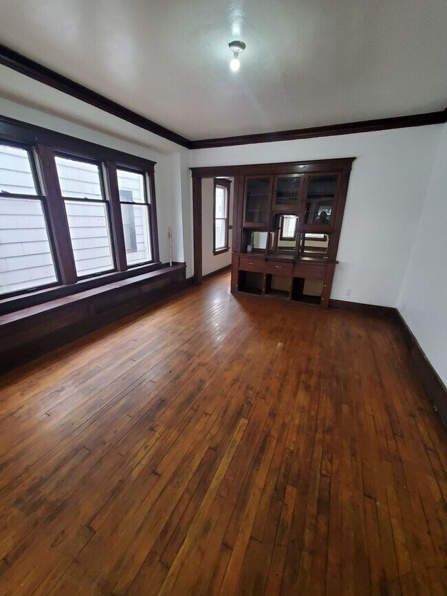 Building Photo - 2873-2875-2875 N 26th St