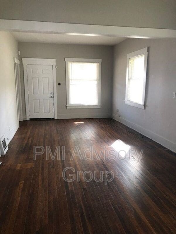 Building Photo - 200 SW 21st St