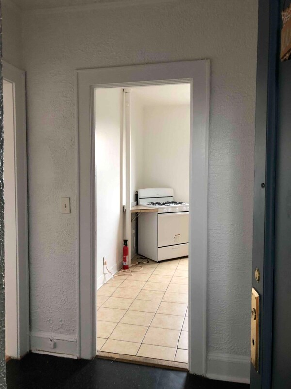 Building Photo - 214 Fifth Ave