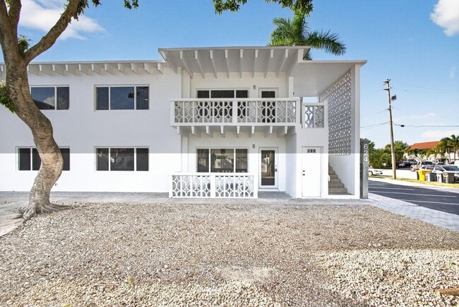 Building Photo - 624 Southwind Cir