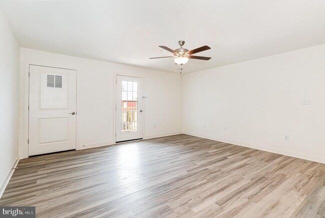Building Photo - 1708 Fairmont Dr