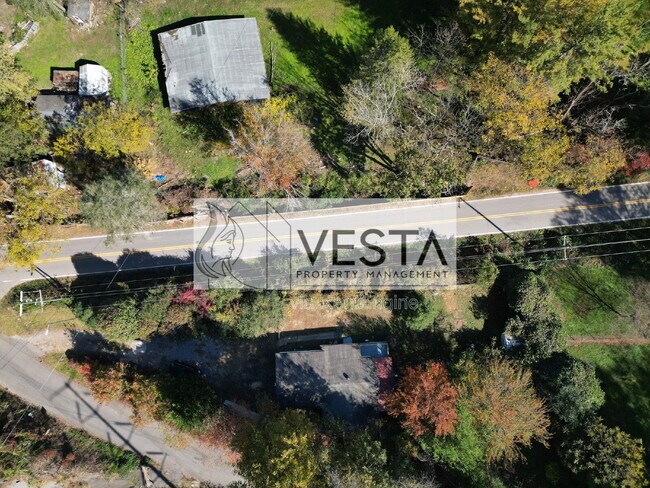 Building Photo - 78 Old Oak Hill Rd