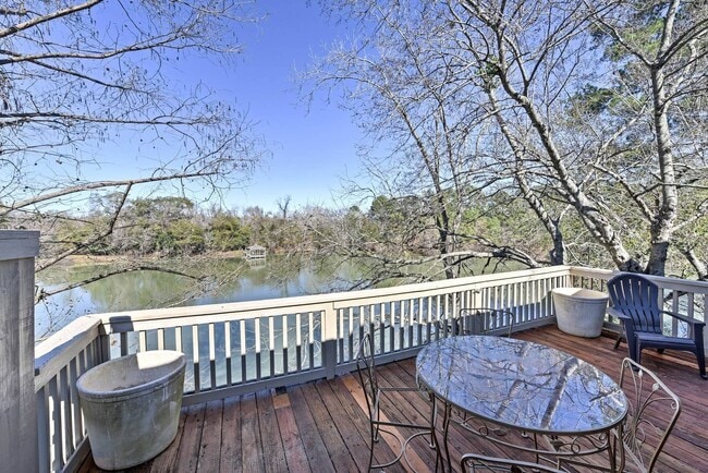 Building Photo - Completely remodeled and furnished Waterfront property!
