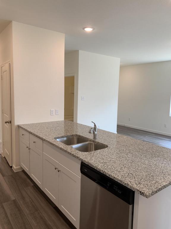 Building Photo - 1640 Hossler Trl