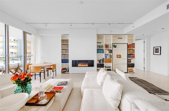 Building Photo - 9705 Collins Ave