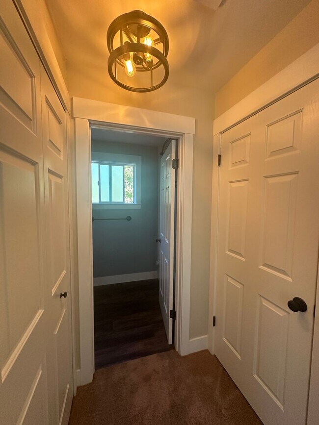 Building Photo - Charming Home in Winters, CA