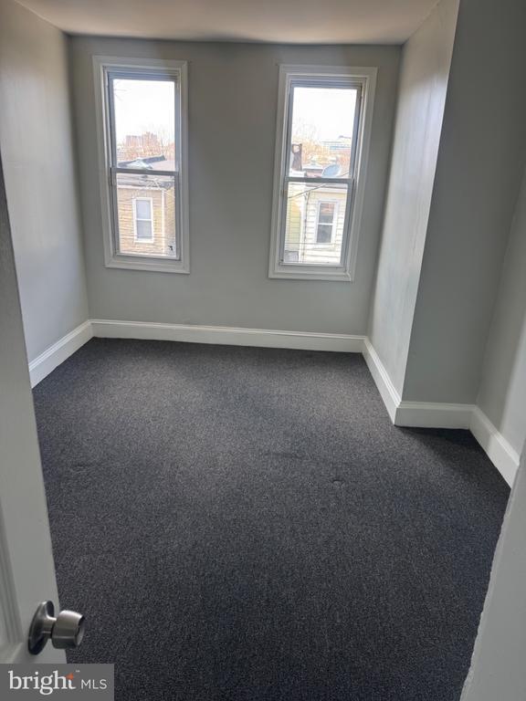 Building Photo - 508 N Streeper St