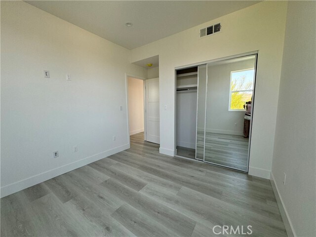 Building Photo - 419 S Eucalyptus Ave