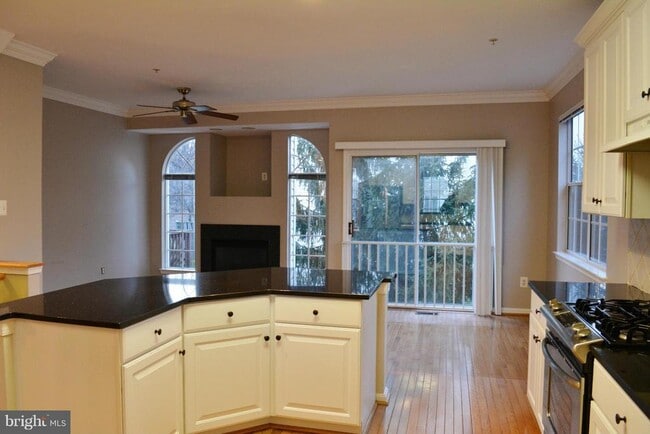 Building Photo - 6702 Tranquil Way