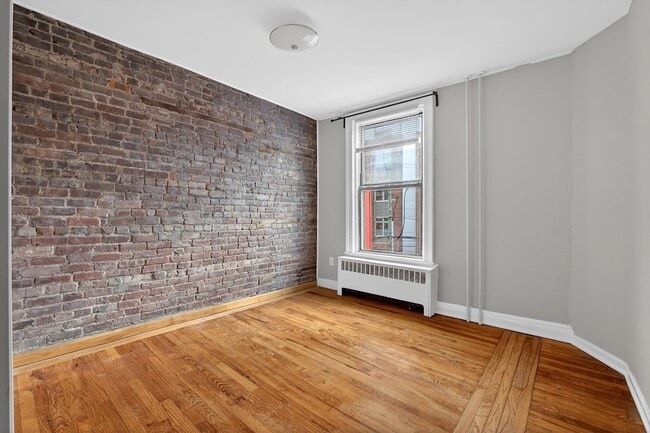 Building Photo - 216 Newark Ave