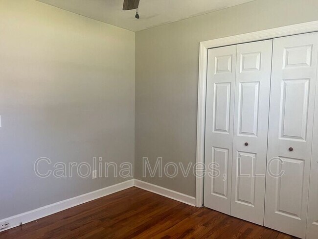 Building Photo - 305 Woodland Dr