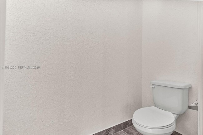 Building Photo - 2332 SE 16th Pl