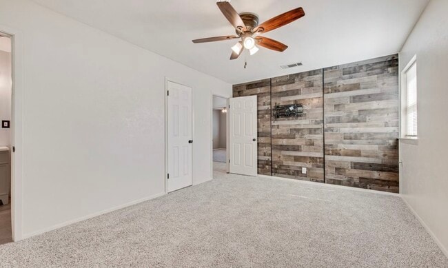 Building Photo - 411 Yorkshire Dr