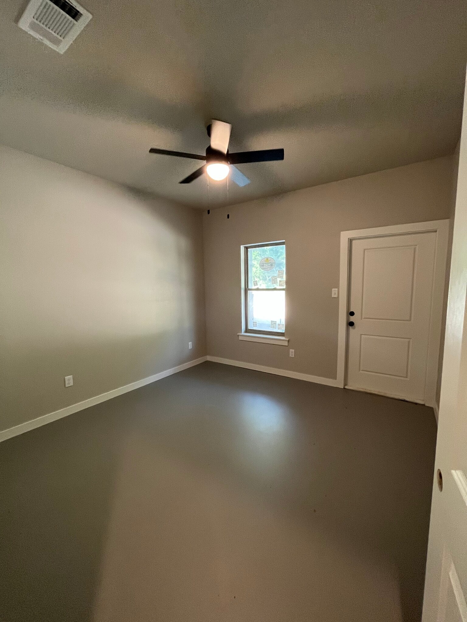 Building Photo - 11000 County Road 152 W