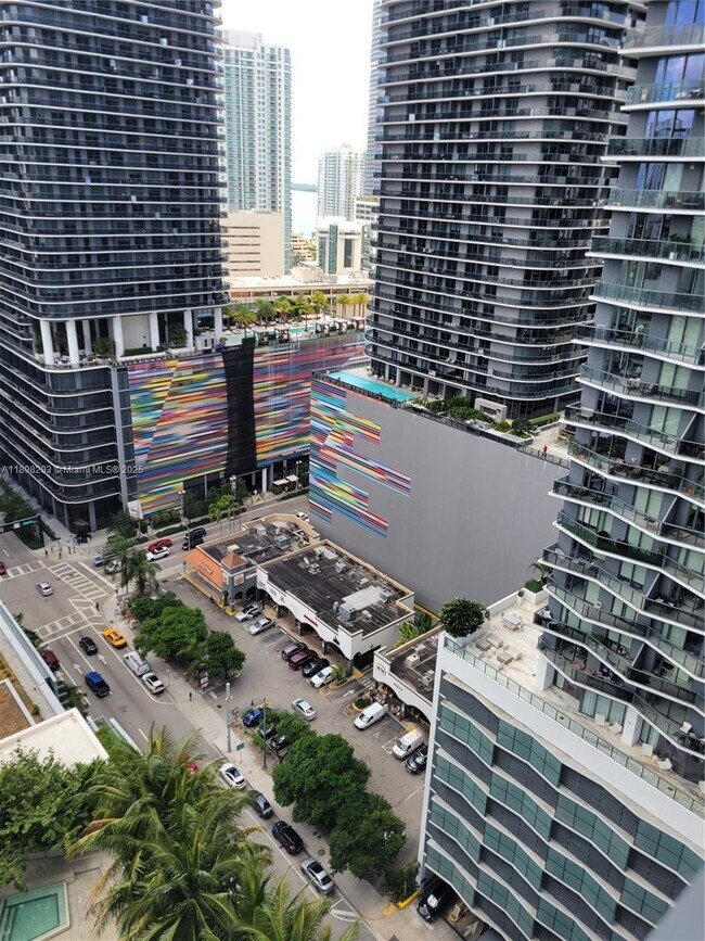 Building Photo - 88 SW 7th St