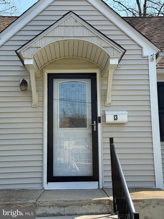 Building Photo - 13 Massachusetts Ave