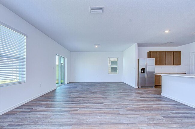 Building Photo - 32463 Weathered Oak Dr