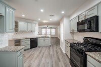 Building Photo - 9917 Kingfisher Dr