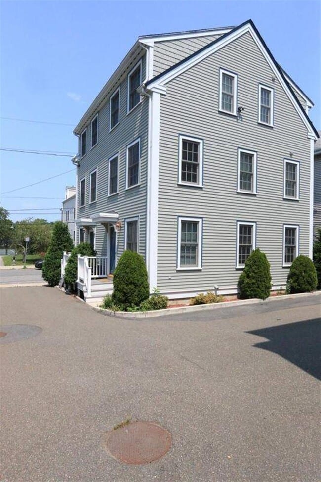 Building Photo - 86 Winter St