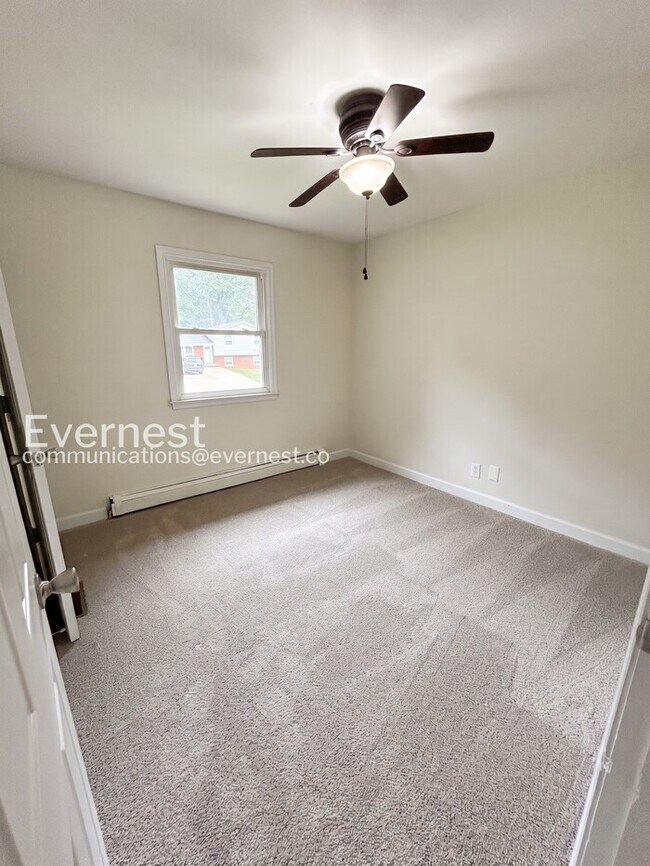 Building Photo - 4303 Whippoorwill Dr