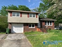 Building Photo - 5003 NW Stag Run Cir