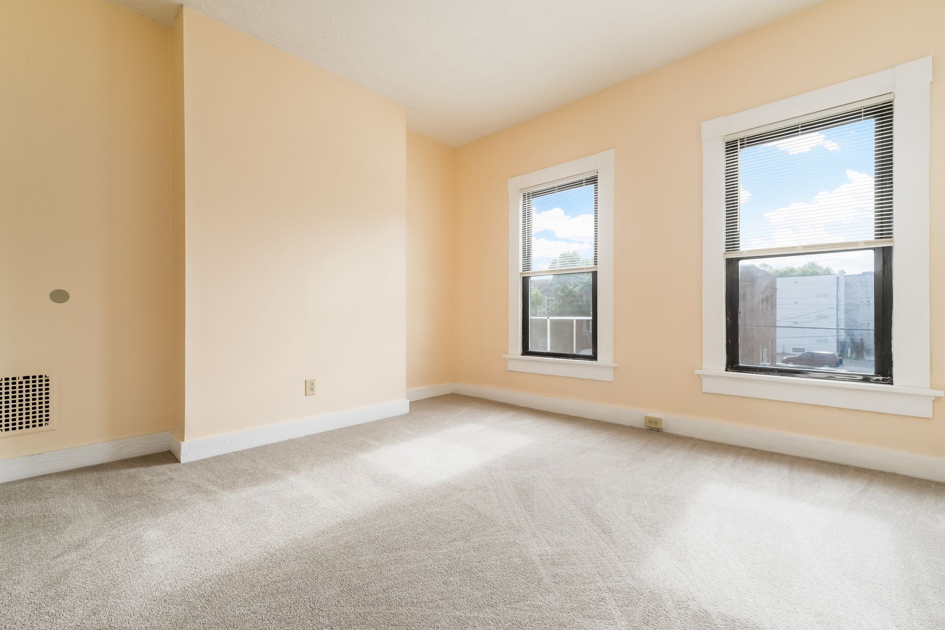 Building Photo - 277 S Champion Ave